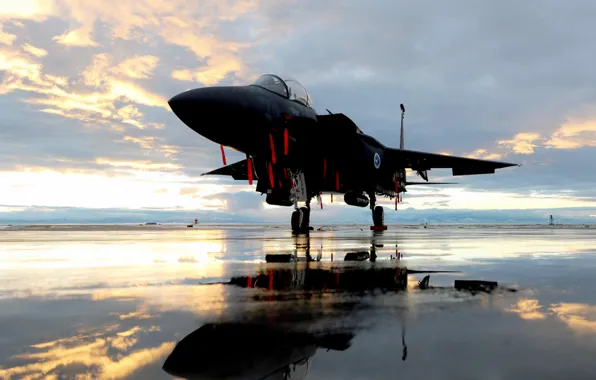 Reflection, the airfield, UNITED STATES AIR FORCE, Douglas, McDonnell, F-15E, Strike Eagle, American double fighter-bomber