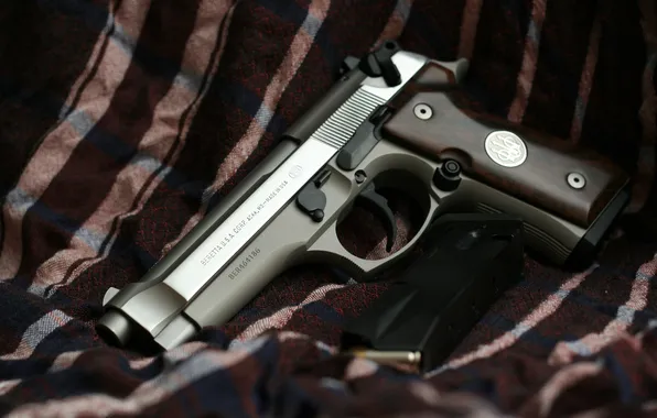 Gun, self-loading, Beretta 92FS