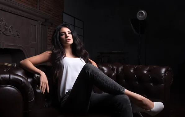 Look, pose, portrait, jeans, makeup, hairstyle, shoes, blouse