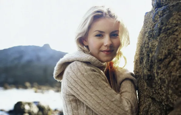 Photo, Elisha Cuthbert, actress, Elisha Cuthbert