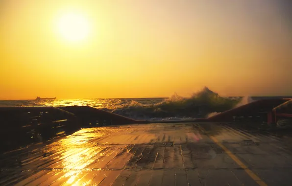 Picture wave, deck, AHTS