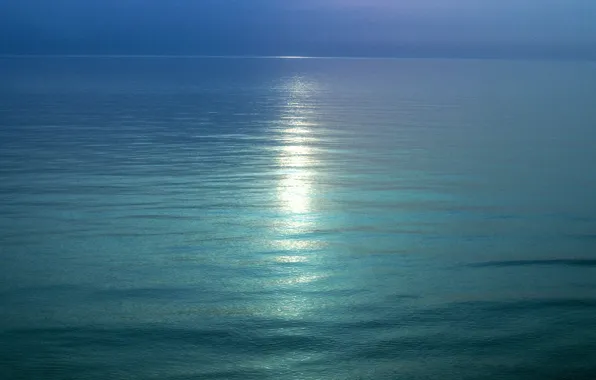 Picture trail, Water, horizon