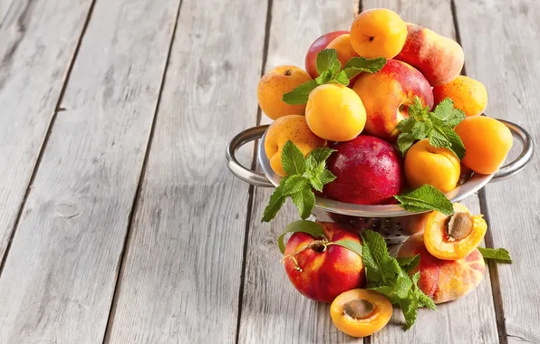 Picture peaches, nectarines, peaches, mint leaves, mint leaves, Apricots, nectarines, Apricots