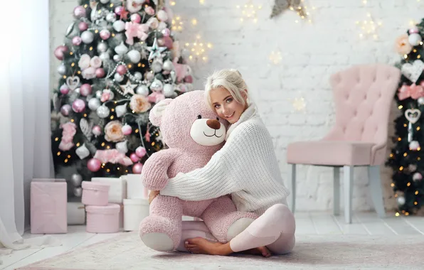 Picture girl, smile, mood, bear, New year, tree, sweater, Teddy bear