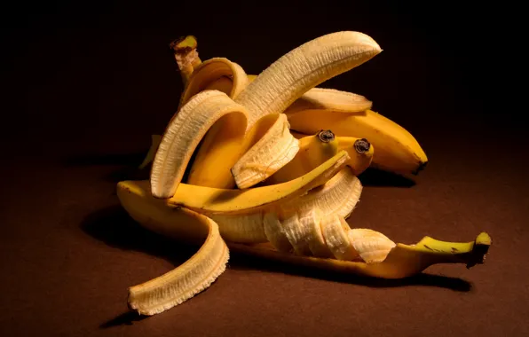 Picture the dark background, bananas, fruit, peel, composition