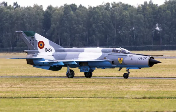 Picture fighter, the airfield, multipurpose, The MiG-21