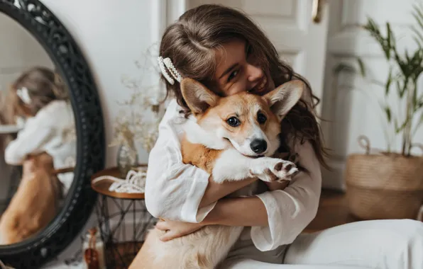 Girl, smile, room, dog, mirror, friends, Corgi