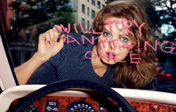 Picture look, model, hairstyle, photographer, brown hair, writes, car, Lindsey Wixson