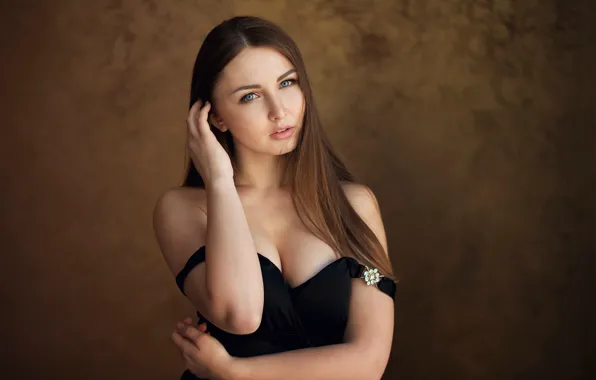 Picture neckline, sponge, the beauty, Tanya