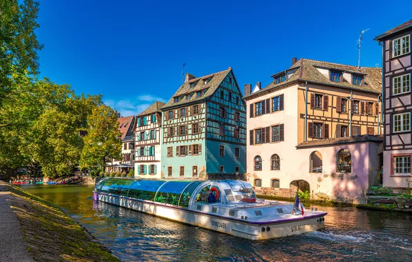 Picture France, Home, Strasbourg, Water channel, River court