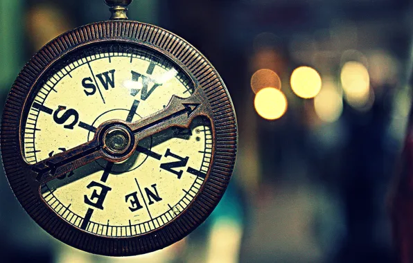 Picture macro, watch, vintage, Compass