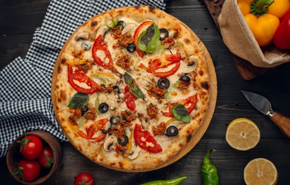 Lemon, cheese, pepper, vegetables, pizza, tomatoes, mint, tomatoes