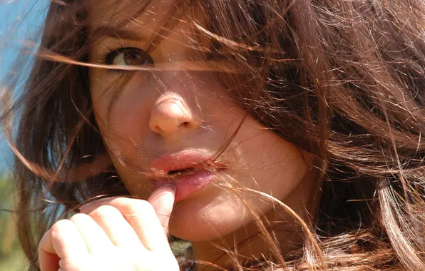 Look, face, hair, lips