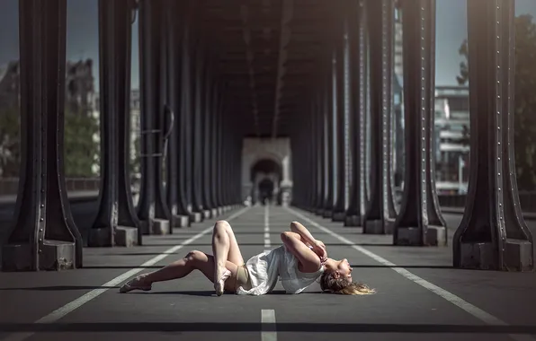 Asphalt, girl, Pointe shoes