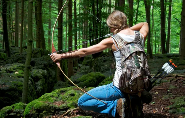 Woman, pose, archery, bowhunting