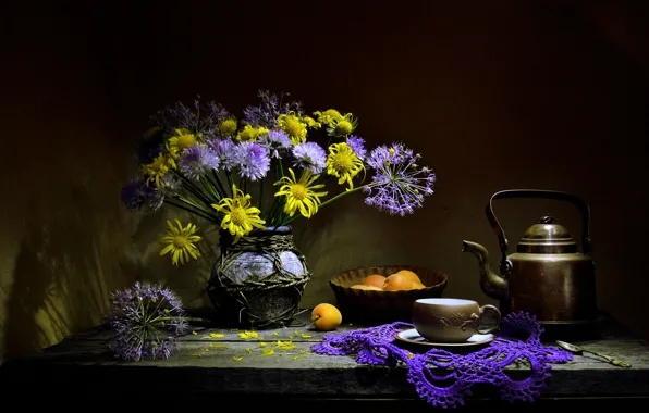 Bouquet, kettle, still life, cornflowers, apricots