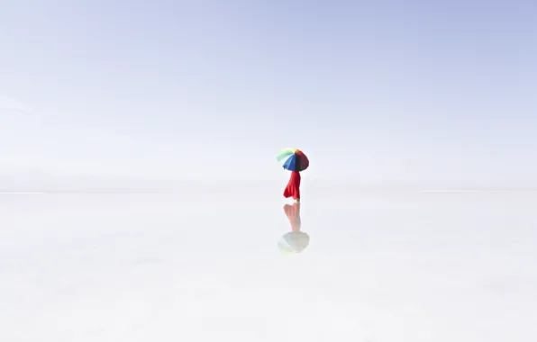 Fog, lake, reflection, umbrella, umbrella, lake, fog, reflection