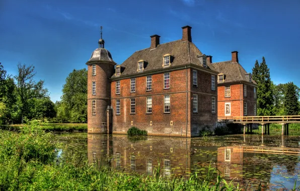 Picture greens, summer, grass, the sun, trees, bridge, pond, castle