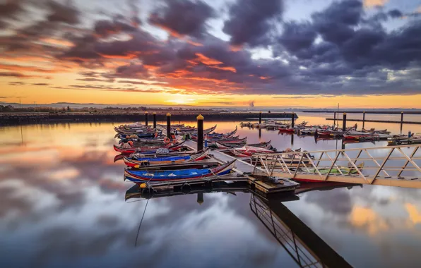 Picture boats, pier, Portugal, Portugal, The Ria de Aveiro