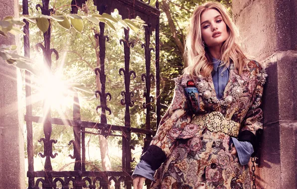 The sun, trees, model, makeup, actress, hairstyle, blonde, coat