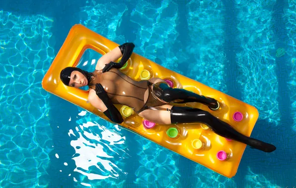 Water, pool, blonde, latex, Susan Wayland, pool, water, blonde