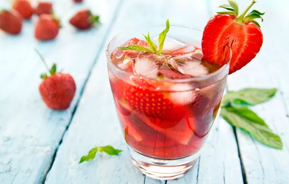 Picture ice, glass, berries, lemon, strawberry, cocktail, drink, lemonade