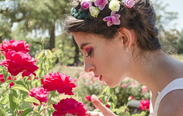Wreath, closed eyes, wreath, red flowers, bright makeup, beautiful woman, closed eyes, beautiful woman