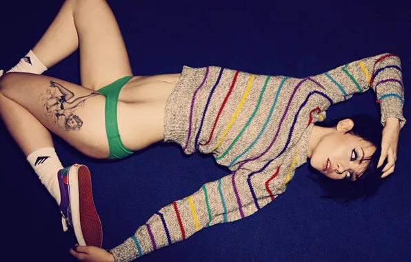Girl, sneakers, brunette, on the floor, sweater, melissa clarke