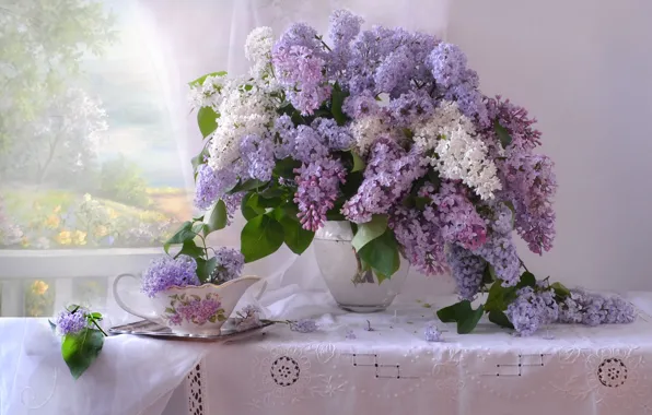 Picture bouquet, spring, lilac, tablecloth