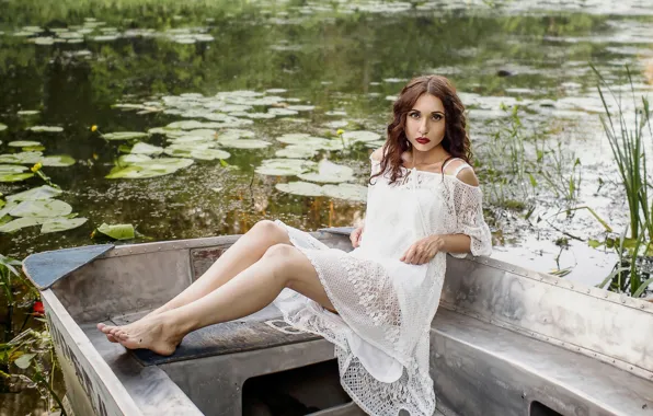 Picture girl, pose, boat, Valerie