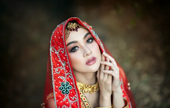 Picture look, girl, decoration, face, pose, portrait, necklace, hands
