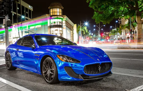 Maserati, GranTurismo, Road