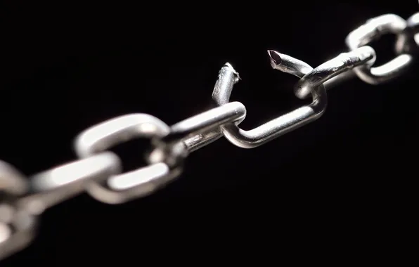 Metal, chain, broken link