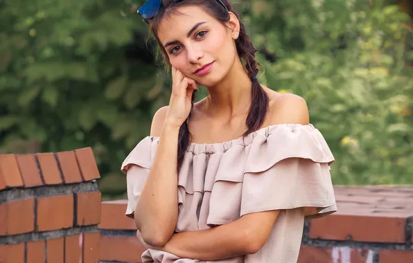 Look, trees, pose, model, portrait, brick, hands, makeup