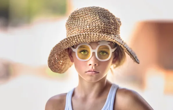 Picture glasses, girl, hat, Charleston, Julia Altork