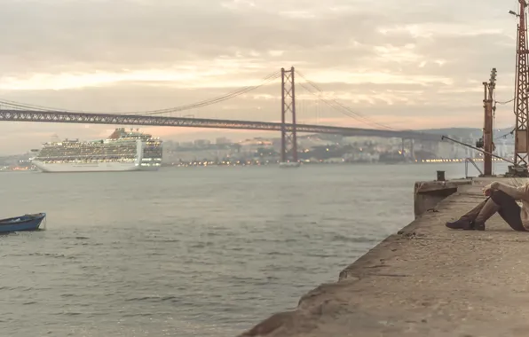 Picture girl, bridge, the city, ship, Portugal, Lisbon
