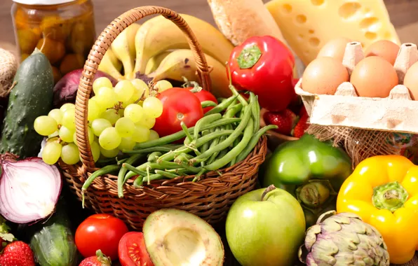 Apple, Apple, eggs, cheese, cucumber, strawberry, grapes, bananas