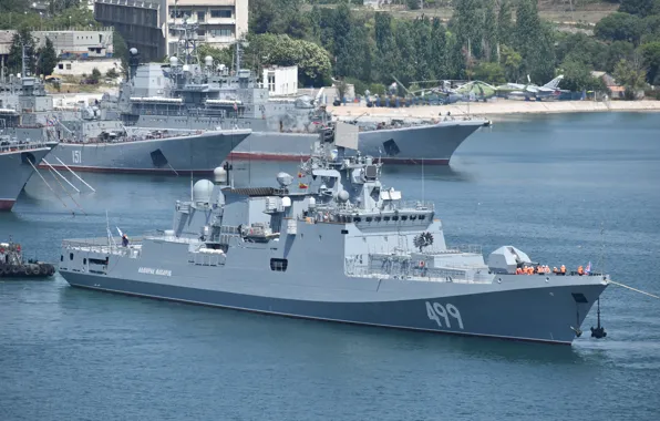 Frigate, mooring, Sevastopol, the project 11356, Admiral Makarov, author Erne