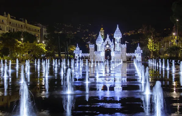 France, Christmas, Nice, The promenade du paillon, fountain Miroir d'eau