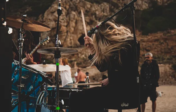 Man, guitarist, installation, drummer, Somewhere