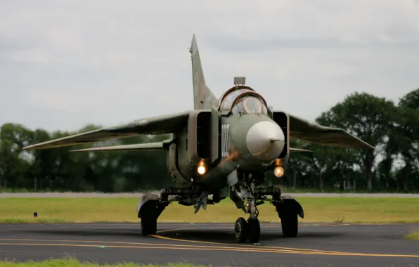 Picture fighter, bomber, multipurpose, The MiG-23