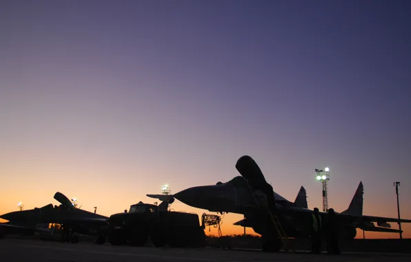 Sunset, the airfield, MiG-29