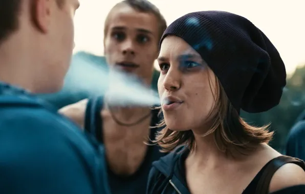 Picture movie, the film, hat, smoke, homeless, Daria Melnikova, Steel butterfly