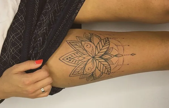 Girl, ring, legs, manicure, slender legs, tattoo on the leg