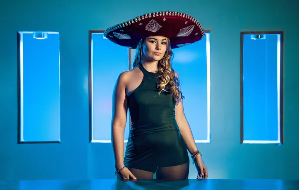 Look, girl, sombrero