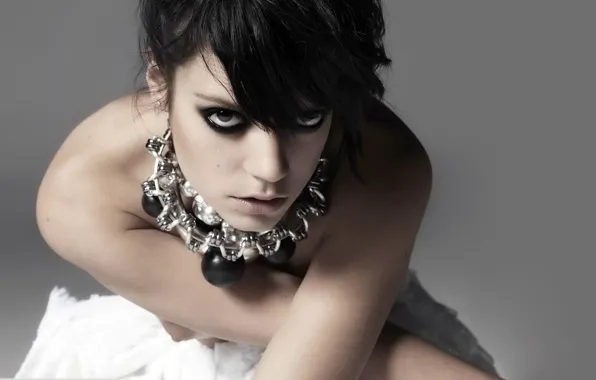 Actress, TV presenter, Lily Allen, philanthropist, songwriter, English singer, fashion designer, Lily Allen