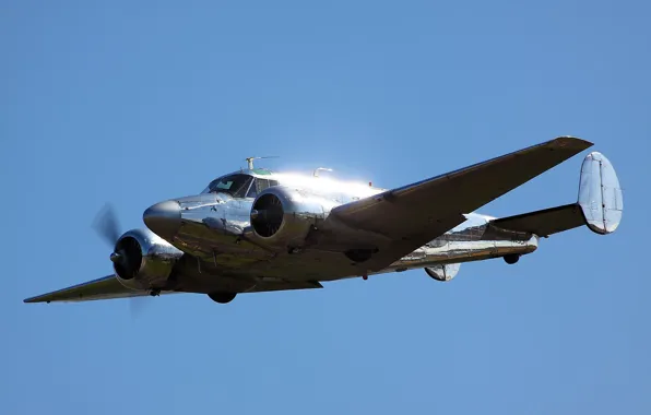 Picture the plane, American, passenger, easy, Beechcraft, Model 18
