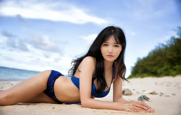 Picture digital painting, asian, handsome, sea, breasts, long hair, brunette hair, Han Ga Eun