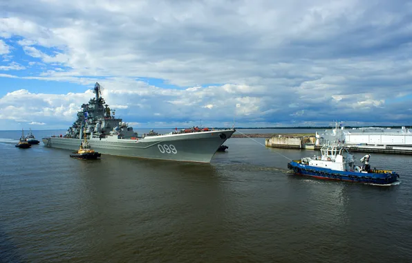 Cruiser, atomic, rocket, tugs, Peter The Great, mooring