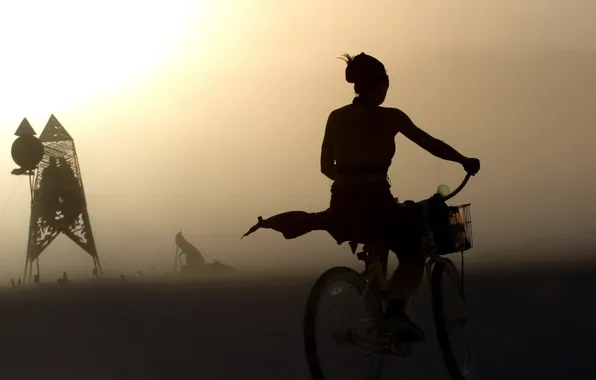 Picture girl, bike, fog, morning